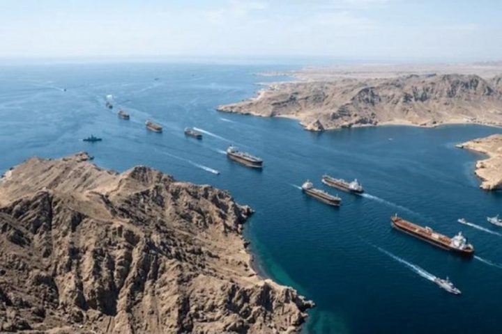 وول ستريت جورنال: تفاهمات هرمز تمنح إيران نفوذًا فعليًا على المضيق