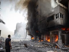 قصف مدفعي للاحتلال وإطلاق نار كثيف شمال ووسط قطاع غزة