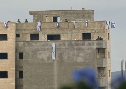 الاحتلال يستولي على منزل في عرابة جنوب جنين ويحوّله إلى ثكنة عسكرية