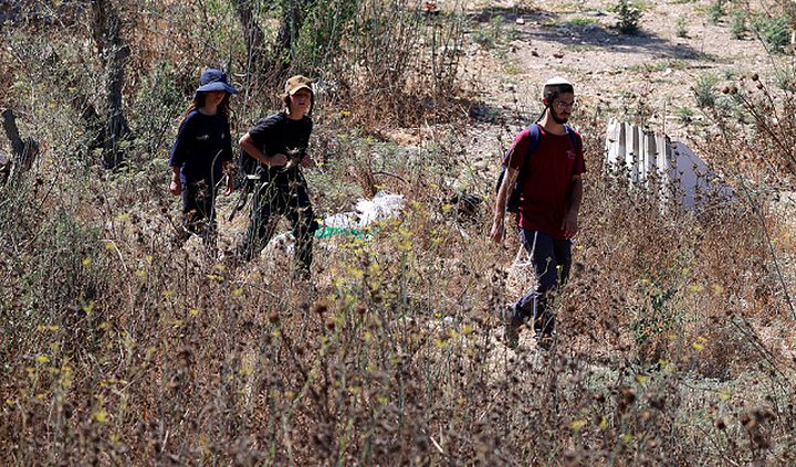 الاحتلال يبعد مستوطنا إرهابيا بشكل جزئي عن الضفة الغربية