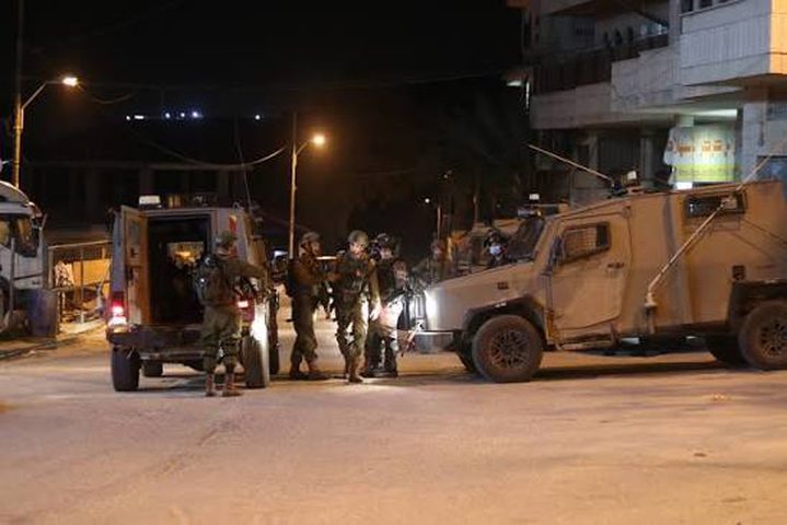 الاحتلال يحول منزلا في الجاروشية بطولكرم إلى ثكنة عسكرية