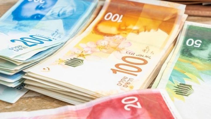 جيش الاحتلال يحذّر سكان غزة من تداول أوراق نقدية قديمة