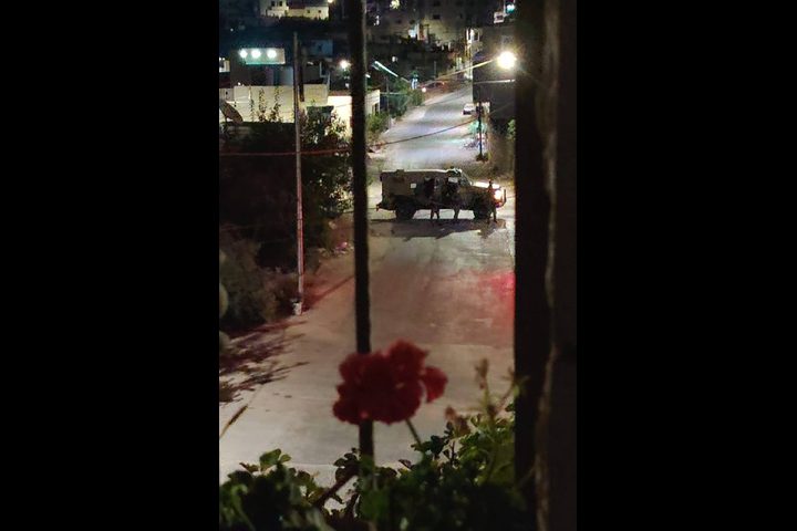 الاحتلال يقتحم بلدة تل تمهيدا لتفجير منزل الشهيد فاروق رمضان