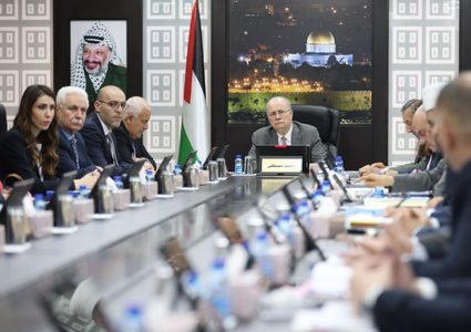 مجلس الوزراء يحذّر من تصاعد جرائم الاحتلال والمستوطنين