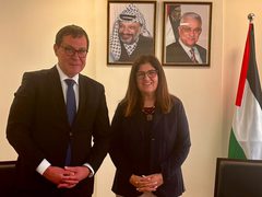 وزيرة الخارجية والمغتربين تودع ممثل التشيك لدى فلسطين