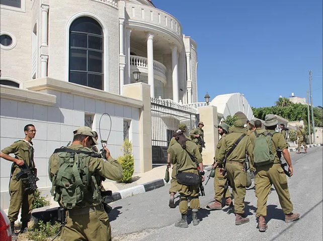 الاحتلال يجبر سكان منزلين على إخلائهما ويحوّل 16 منزلاً إلى ثكنات عسكرية في قصرة