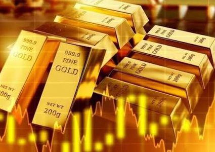 الذهب يتراجع والنفط يتجه نحو مكاسب أسبوعية