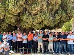 70 ألفا يؤدون الجمعة في المسجد الأقصى رغم إجراءات الاحتلال