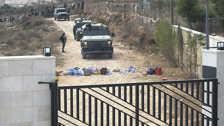 الاحتلال يمنع المتضامنين من الوصول الى البيت المحاصر في قصرة