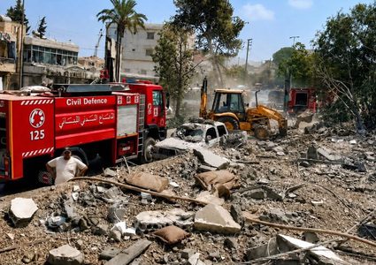 انتشال جثامين 3 شهداء ونقل 5 مصابين إثر غارة على دير الزهراني جنوب لبنان