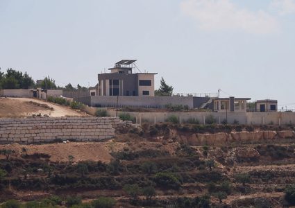 مستوطنون يهاجمون طاقم بلدية قصرة والاحتلال يحتجز ثلاثة من أفراده