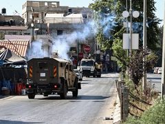 الاحتلال يقتحم المغير ويطلق قنابل الغاز تجاه منازل المواطنين