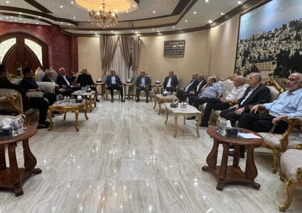حماس تطالب بالتحول لحركة سياسية.. وكوشنر يطالب بتسليم السلاح