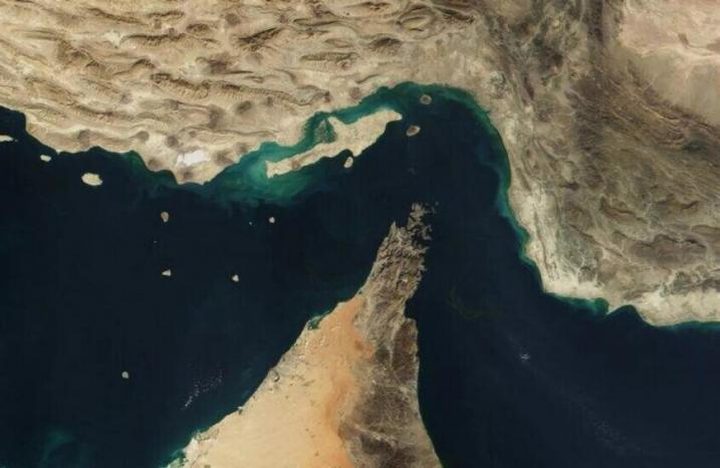 إيران وسلطنة عُمان تتفقان على خريطة الملاحة عبر مضيق هرمز