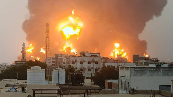 إصابات بعضها حرجة في قصف إسرائيلي لمقهى في ميناء الصيادين في غزة