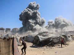 قصف ونسف وإطلاق نار.. الاحتلال يجدد خروقاته لوقف إطلاق النار في غزة
