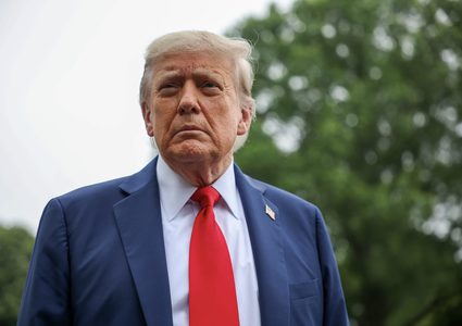 ترامب يأمر بوقف المحادثات مع إيران وواشنطن تتجه لـ"خنقها"