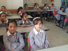 العام الدراسي الجديد تحت ضغط الأزمة المالية.. هل يعود الدوام إلى 3 أيام فقط؟