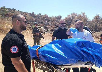 الاحتلال يسلم جثمان الشهيد الطفل سليم فقهاء من سنجل شمال شرق رام الله