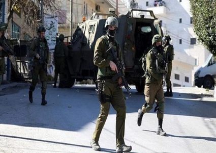 مستوطنون مسلحون يهاجمون منازل في عرابة جنوب جنين