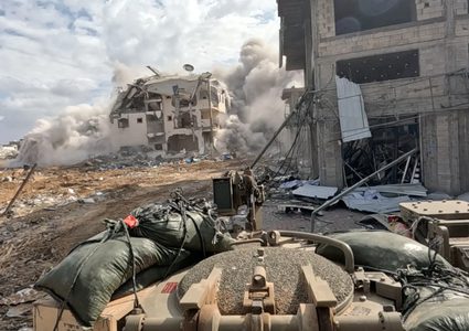 قذائف الدبابات الاسرائيلية تستهدف خان يونس وشرقي غزة
