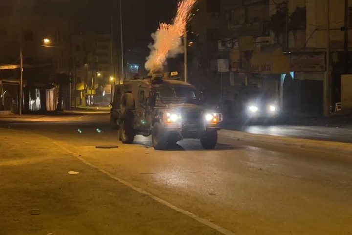 تضرر مركبتين إثر صدمهما من آليات الاحتلال في طولكرم