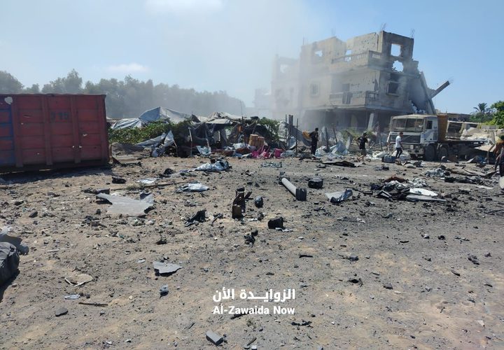 ألبوم صور يوثّق آثار القصف الذي شنّه الاحتلال على بلدة الزوايدة وسط قطاع غزة، وما خلّفه من أضرار ودمار في المكان.