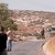 الاحتلال يحتجز وينكل بثلاثة شبان على مدخل قرية المغير