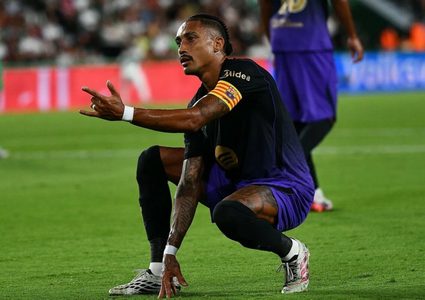 برشلونة يكتسح إلتشي بخماسية نظيفة في الدوري الإسباني