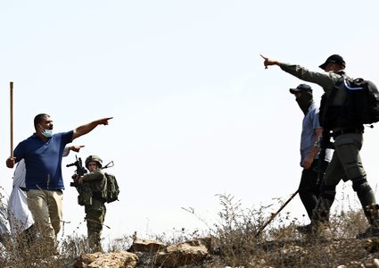 مستوطنون يهاجمون منزلا في مادما جنوب نابلس