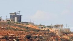 مستوطنون يواصلون حصار ثلاثة منازل في بلدة قصرة للأسبوع الثالث على التوالي