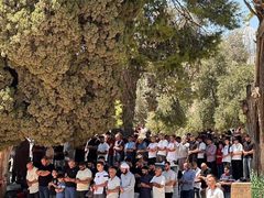 عشرات الآلاف أدّوا صلاة الجمعة في المسجد الأقصى المبارك.