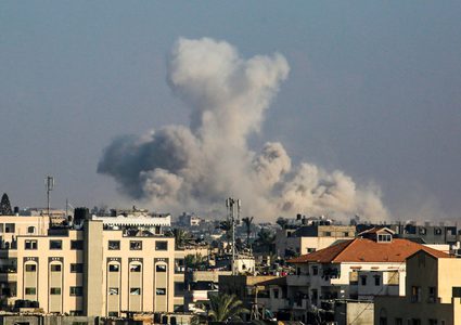 إصابة 3 مواطنين جراء قصف الاحتلال مخزن أدوية في مستشفى شهداء الأقصى