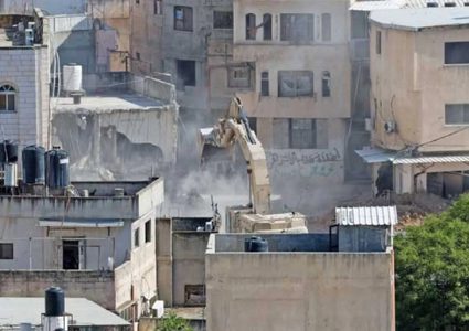 الاحتلال يُخطر نازحا من مخيم طولكرم بهدم منزله في ضاحية شويكة