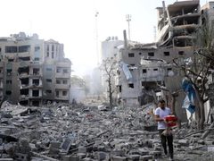 ارتفاع حصيلة الشهداء في قطاع غزة إلى 73,454 والإصابات لـ 174,486 منذ بدء العدوان
