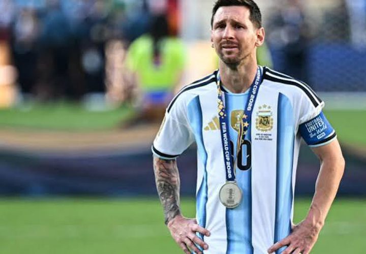 ميسي يعلن اعتزاله اللعب الدولي مع المنتخب الأرجنتيني