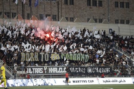 جبل المكبر يتقدم على فريق الخليل في افتتاح بطولة الألف شهيذ