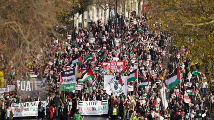 تظاهرة في باريس تطالب بفرض عقوبات على دولة الاحتلال
