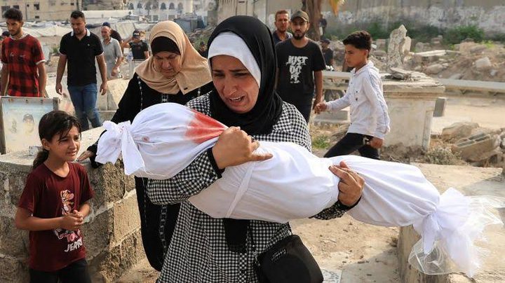 5 شهداء بينهم طفلة وطفل في قصف للاحتلال على غزة ودير البلح