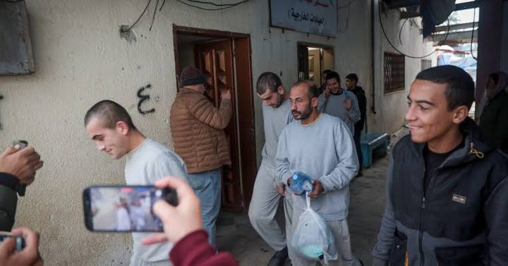 الاحتلال يفرج عن 12 معتقلا من سكان قطاع غزة