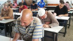 "الإحصاء": معدلات الأمية في فلسطين من الأقل عالميًا