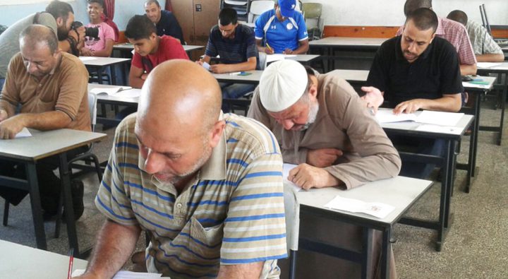 "الإحصاء": معدلات الأمية في فلسطين من الأقل عالميًا