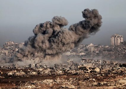 جيش الاحتلال يقصف منازل بالبريج وغزة وأربعة شهداء واصابات خلال 24 ساعة