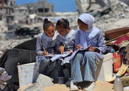 أمريكا ودول عربية وفلسطينيون يخططون لتغيير نظام التعليم في غزة