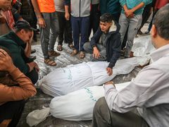 4  شهداء إثر قصف منزل في بيت لاهيا وقصف مدفعي في مناطق متفرقة من غزة