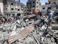 73,670 شهيدًا و174,682 إصابة في غزة منذ بدء العدوان