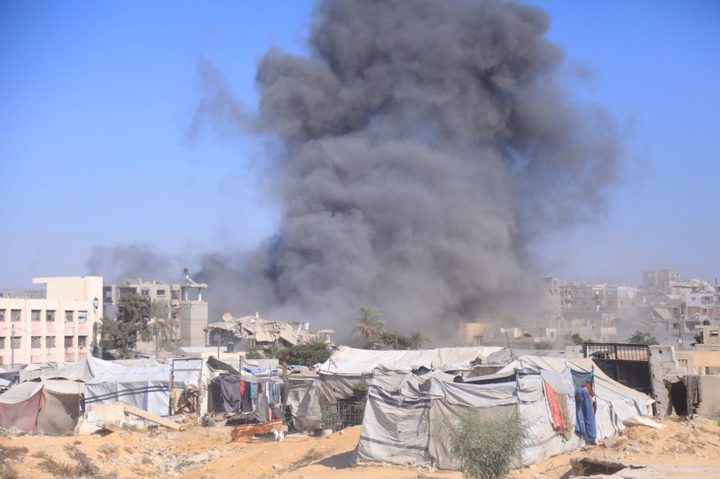 قصف مدفعي على طول الخط الأصفر في قطاع غزة
