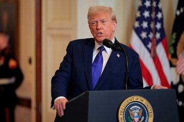 ترمب: قد نبقى في إيران ونحتفظ بالنفط على غرار فنزويلا