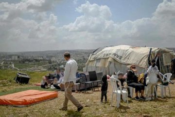 مستوطنون يقيمون البؤرة الاستيطانية الثانية في بيت إكسا خلال أربعة أشهر