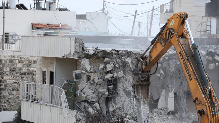 دائرة شؤون القدس: هدم المنازل شمال القدس سياسة لإعادة تشكيل الواقع الجغرافي